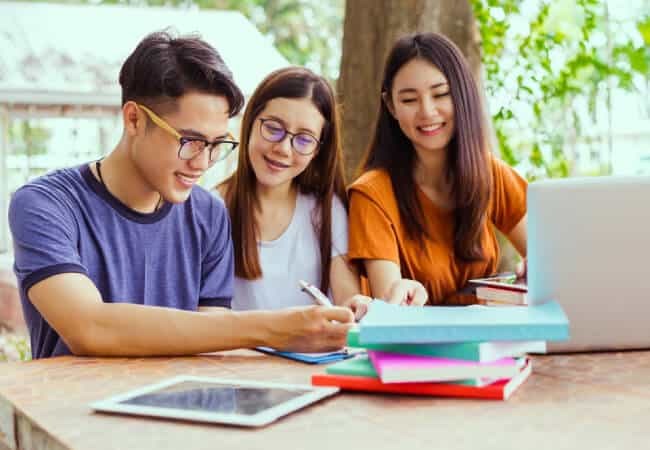 Học Ielts từ con số 0 | Trung tâm tiếng anh hàng đầu KOS