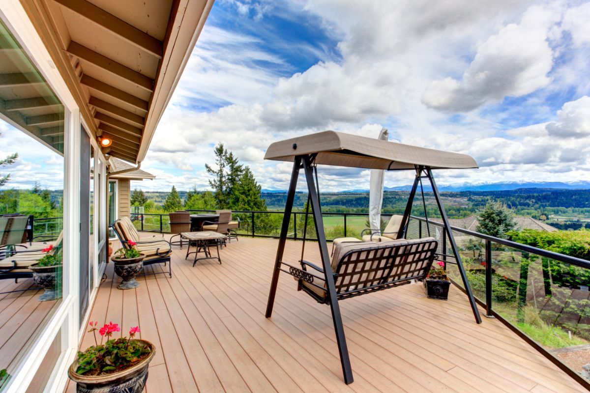 The Best Deck Construction Contractors in Salem, Massachusetts