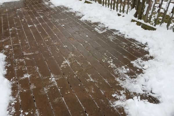 Winter Deck Preparation: 5 Tips to Protect Your Deck