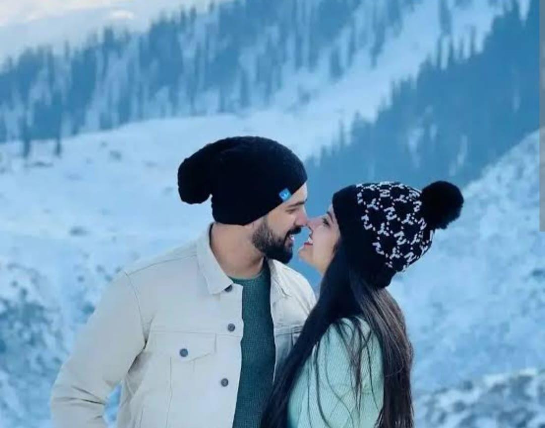 Kashmir Honeymoon Packages @ ₹25600 – Get the Best Deals!