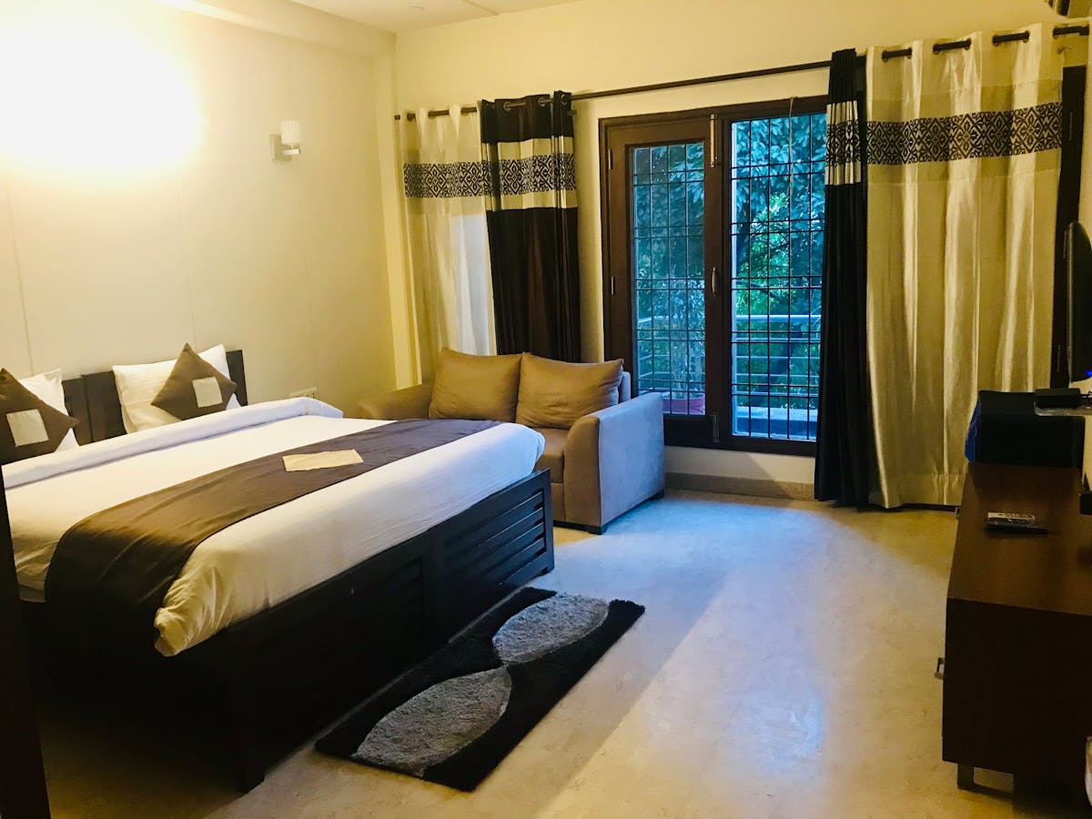 Luxurious Service Apartments DLF Cyber City Gurgaon for Extended Stays