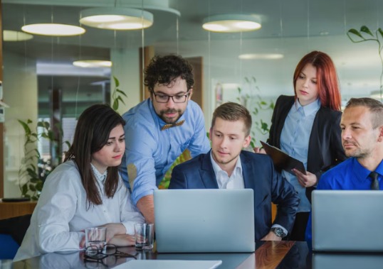 The Role of IT Outsourcing in Accelerating Product Innovation | Vipon